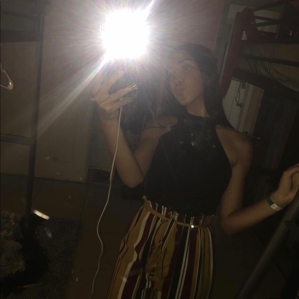 Meet your Posher, Camila